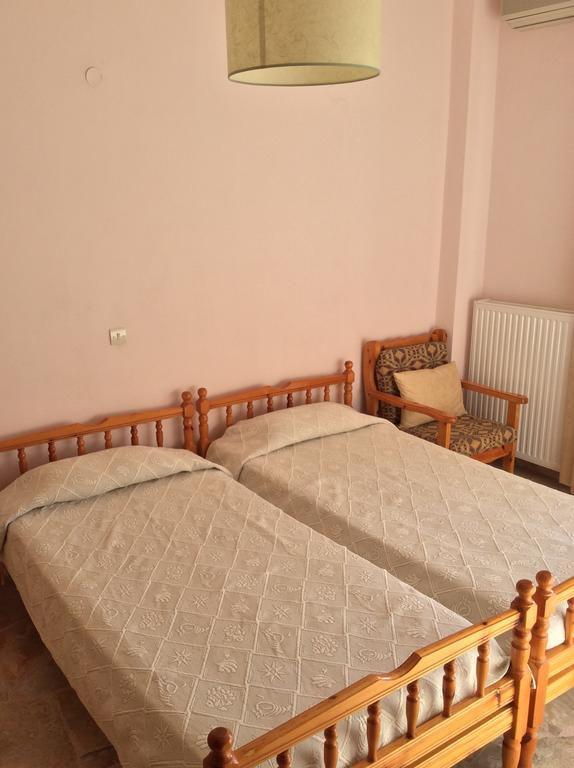 Apartments Rania Tolón Pokoj fotografie