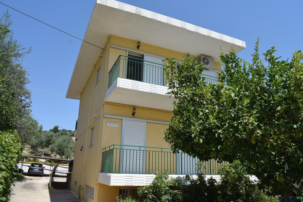 Apartments Rania Tolón Exteriér fotografie
